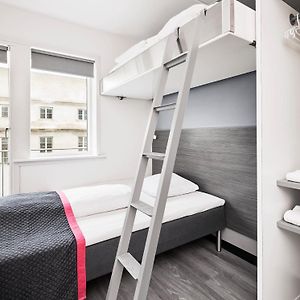 Standardrum med Queen size-säng